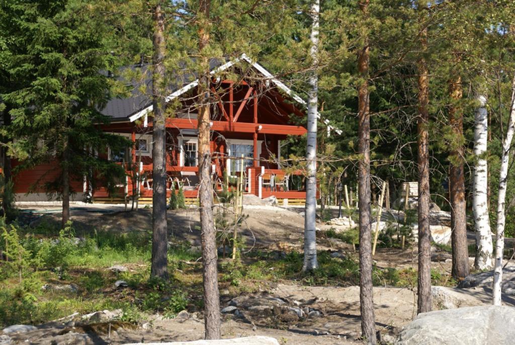 萨图里纳胡维拉特别墅 Hirvensalmi 外观 照片